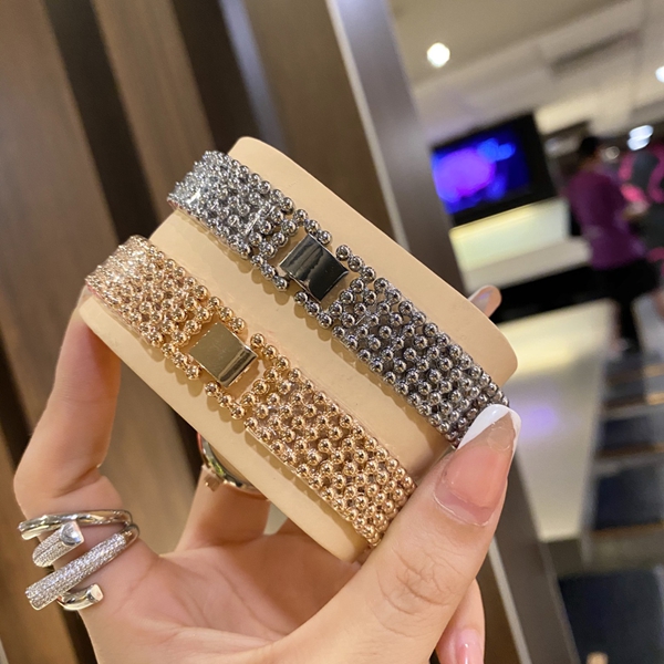 ブランド時計全体デザイン